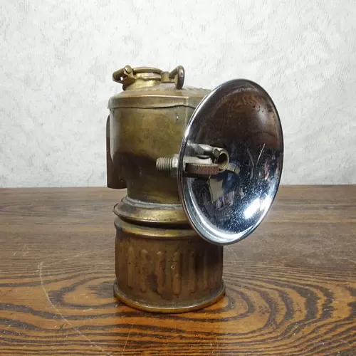 Vintage Areamlined ( Streamlined ) Justrite brass carbide coal miners lamp with reflector: Main