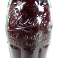 El Paso Texas vintage 6 oz full hobbleskirt Coke bottle with red Coca Cola Classic cap: patD - Click to enlarge