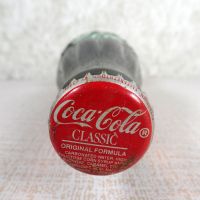 Charlottesville Virginia vintage 8 oz full hobbleskirt no refill Coke bottle. Red Coca Cola Classic cap: Top - Click to enlarge