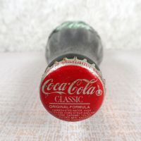 Washington DC vintage 8 oz full hobbleskirt no refill Coke bottle. Red Coca Cola Classic cap: Top - Click to enlarge