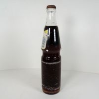 1978 Diet Rite Cola vintage 16 oz. full soda bottle with paper label: Left - Click to enlarge