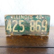 1943 Authentic Illinois Fiberboard Car License Plate: Front